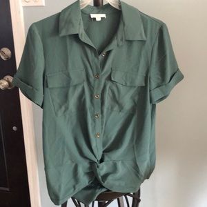 Green short sleeve blouse